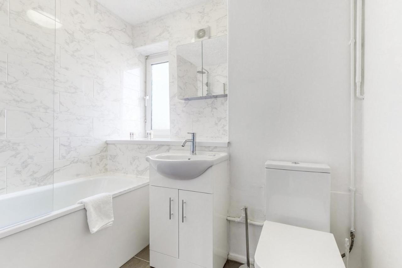 Apartment Near To Tower Bridge With Free Parking & View Of The Shard London Exteriör bild